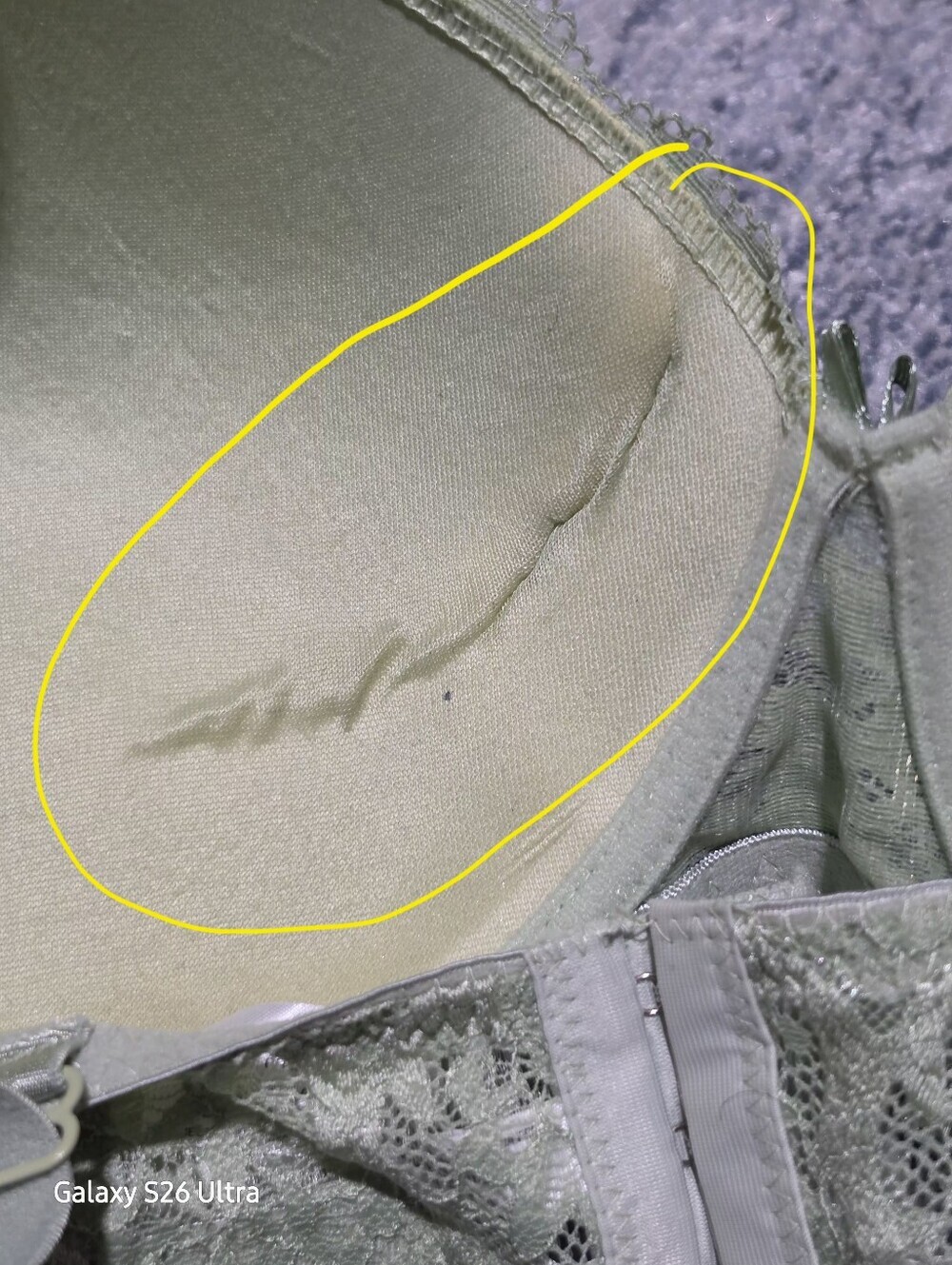 MOPAS Bra Size 44DD Lace Underwire Bra in Mint. It has a detail right cup. - Picture 6 of 9